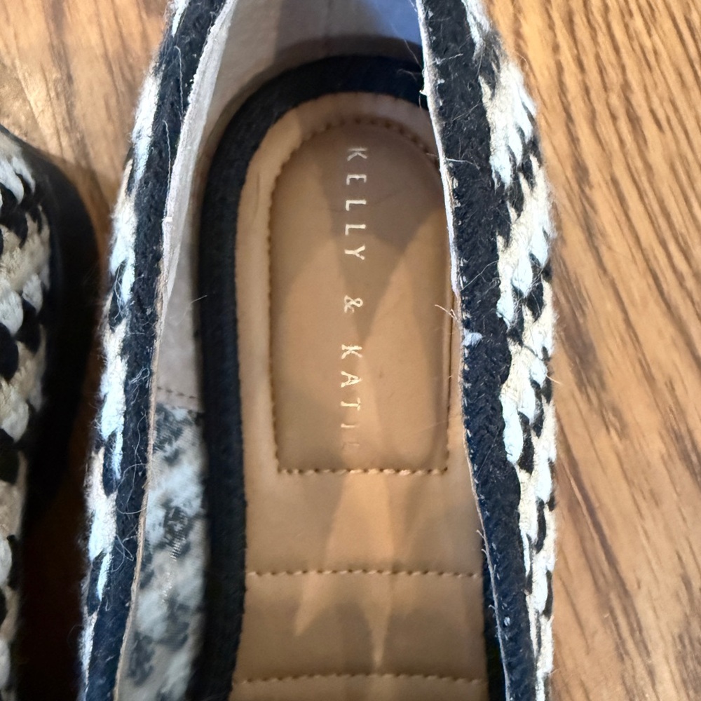 Kelly & Katie Black, White & Beige Woven Loafers - Like New!! - Picture 5 of 7
